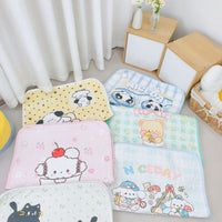 Pet Mat for Dogs and Cats, All-Season Moisture-Proof Sleeping Pad for Kennels and Beds