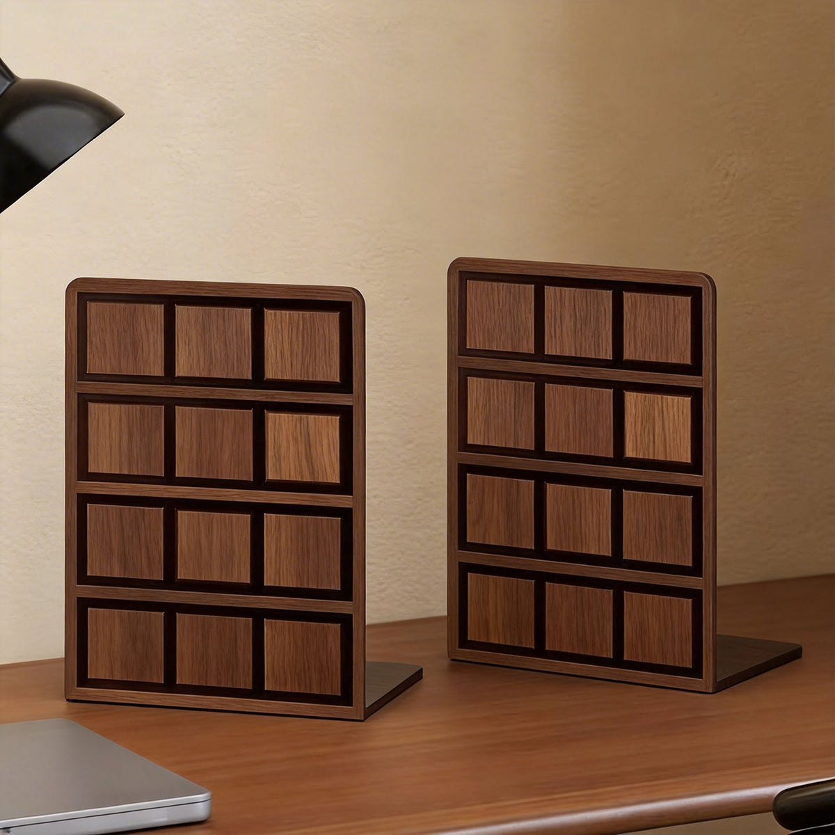 Decorative Metal Bookends for Desk, Heavy Duty Book Support for Students and Office, Non-Slip Book Organizer