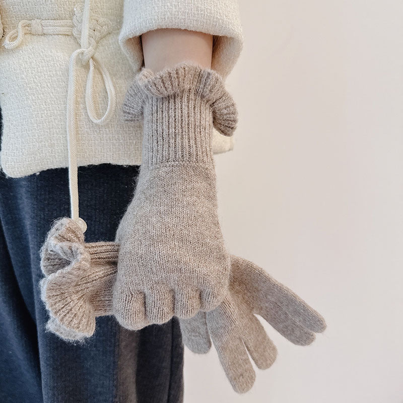 Women's Ruffled Touchscreen Wool Blend Gloves - Soft & Warm Winter Finger Gloves