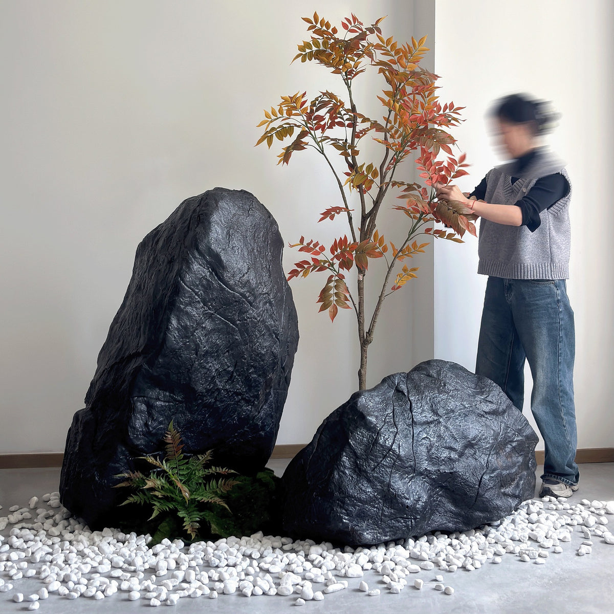 Artificial Black Mountain Rock Garden Ornament for Outdoor Landscape Decoration