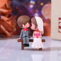 Miniature Couple Figurines with Bench for Micro Landscape Decor