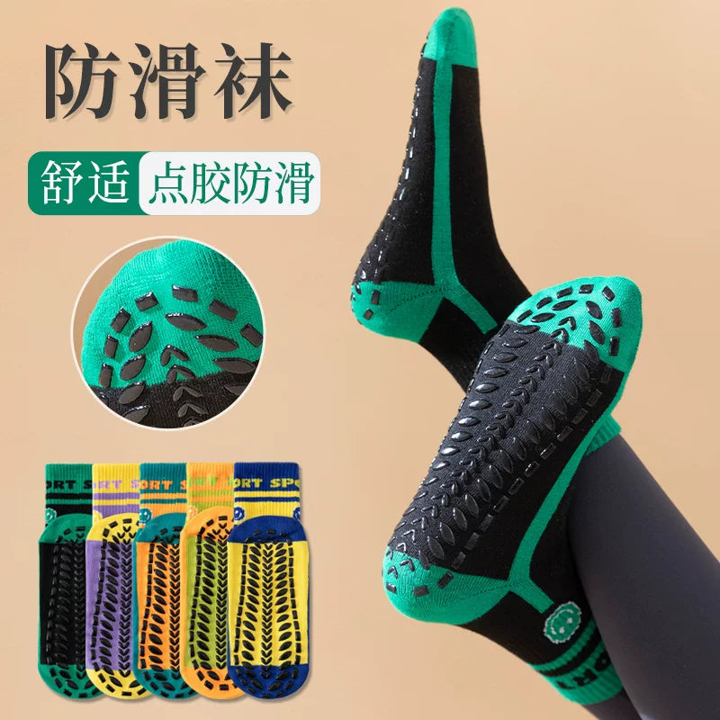 Unisex Non-Slip Trampoline & Yoga Socks for Adults & Kids - Indoor Playground Floor Socks
