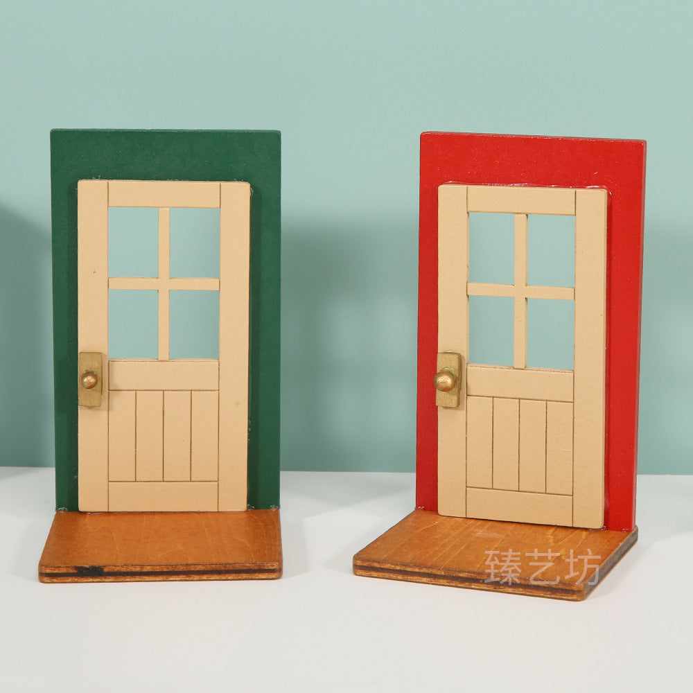 ZAKKA Christmas Miniature Wooden Door Ornament for DIY Scene Decoration