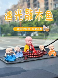 Solar Powered Monk Car Ornament Nodding Dashboard Decoration