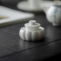 Hand-Painted Blue and White Floral Teapot Lid Rest for Gongfu Tea Ceremony