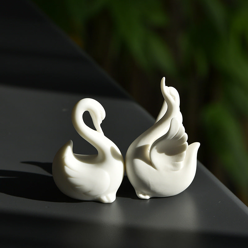 Mini White Porcelain Swan Figurine for Micro Landscape and Aquarium Decor