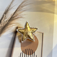 Vintage Matte Gold Brooch Retro Palace Style Simple Versatile Pin Accessory