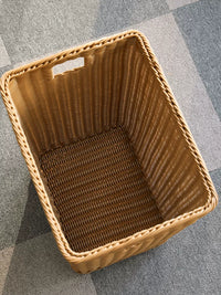 Kens Woven Laundry Hamper with Lid, Large Capacity Rattan-Style Storage Basket for Clothes and Toys