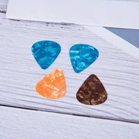 Guitar Picks Celluloid ABS Heart-shaped Plectrums for Electric Acoustic Guitar Ukulele Bass