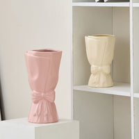 Ceramic Hand-Held Bouquet Vase with Bowknot for Hydroponic Fresh Flowers, Tabletop Decor
