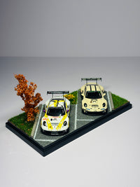 1/64 Scale Diecast Car Model Display Case with Parking Lot Diorama Dustproof Storage Box