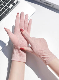 Women's Two-Finger Ice Silk UV Protection Driving Gloves Breathable Short Thin Sunscreen Gloves