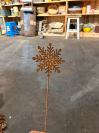 Vintage Distressed Iron Art Bowknot Flower Insert for Outdoor Garden Decor