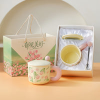 Ceramic Mug with Lid and Spoon, 401-500ml, Elegant Gift Box Packaging