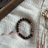 New Chinese Style Gold Silk Sandalwood Strawberry Crystal Bracelet for Women