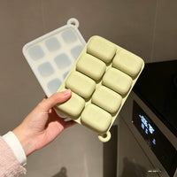 Square Silicone Ice Cube Tray with Lid, 8-Cavity Food-Grade Ice Maker Mold for Home Kitchen, Easy Release
