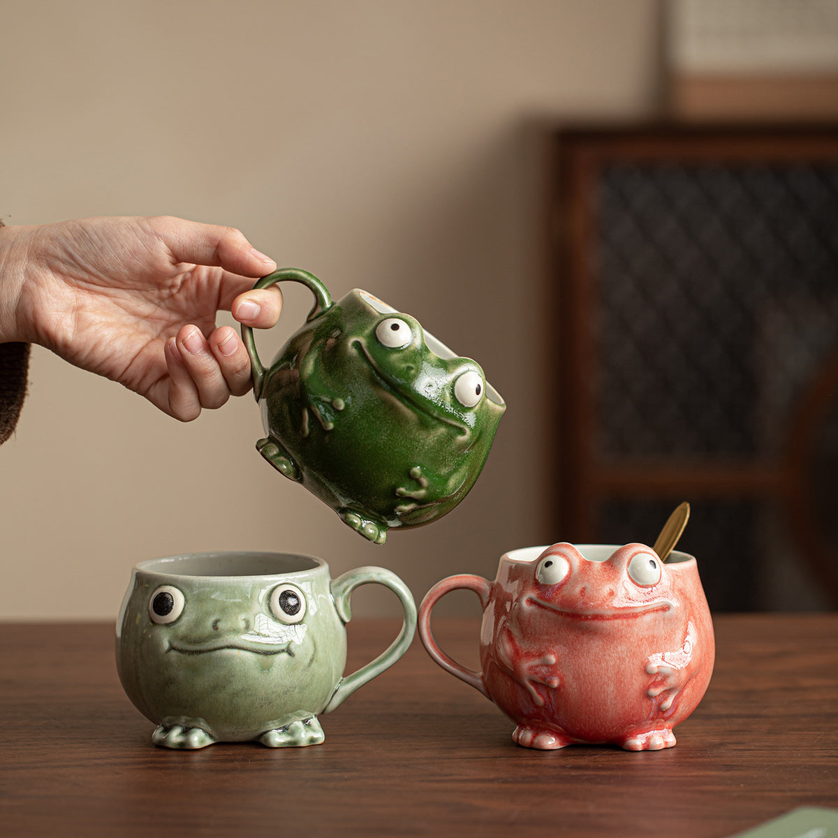 Creative Frog Ceramic Coffee Mug with Spoon, 280ml Novelty Animal Design Tea Cup for Office and Home