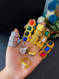 Exaggerated Gold Tone Adjustable Ring with Faux Gemstone for Festival Costume