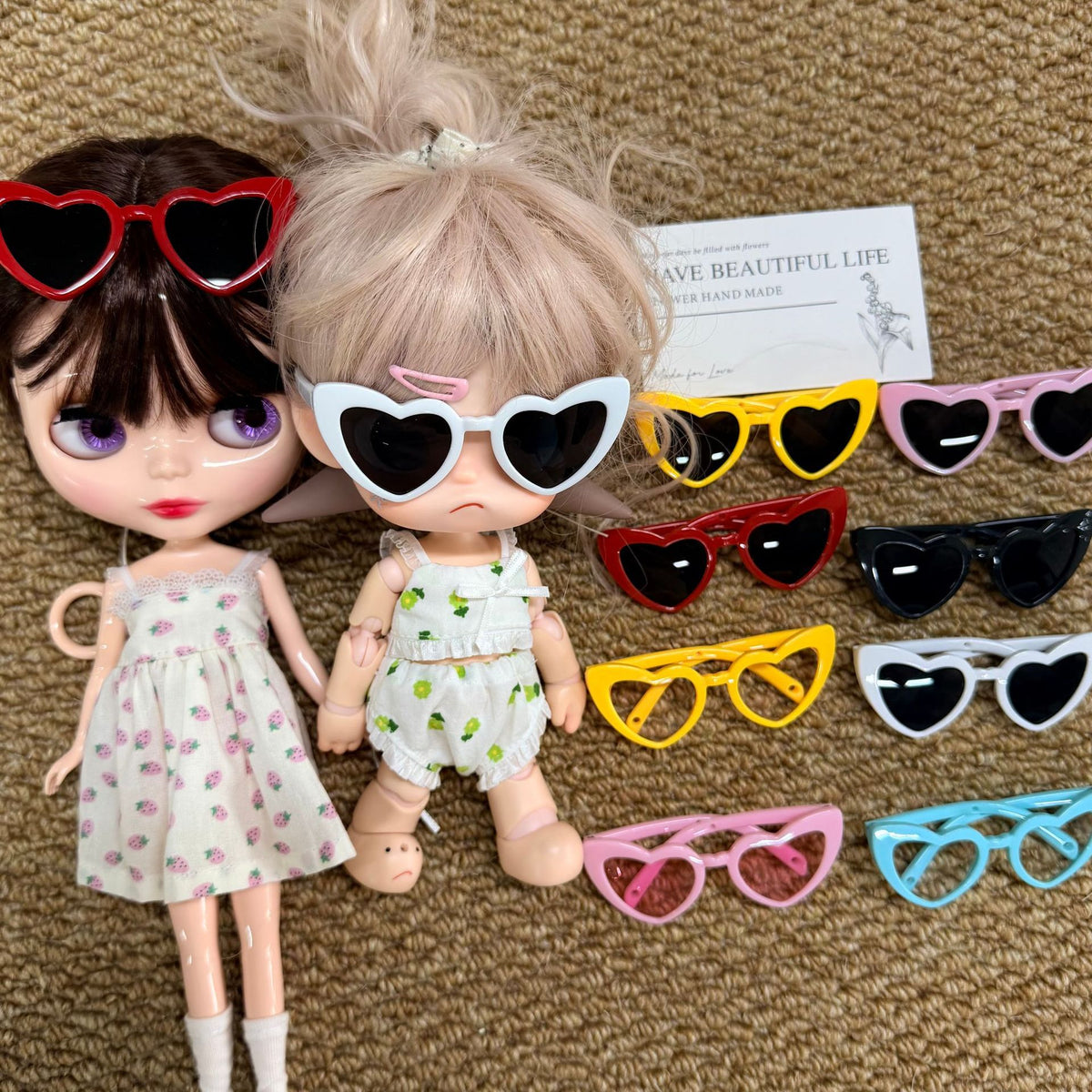 8cm Wide Heart-Shaped Doll Sunglasses for 24cm Dolls and Pets