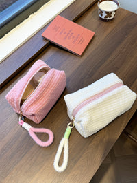 Ins Style Plush Plaid Portable Travel Toiletry Bag Large Capacity Cosmetic Organizer with Handle