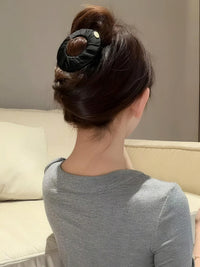 No-Pressure Flat Hair Clip for Updos and Yoga