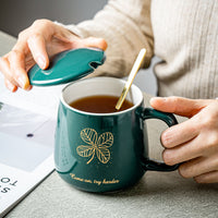 Large Capacity Ceramic Mug with Lid and Spoon, Ginkgo Leaf Design Coffee Cup for Home and Couples