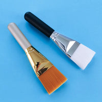 Large Facial Mask Brush with Soft Bristles and Wooden Handle for Beauty Spa and DIY Mask Application