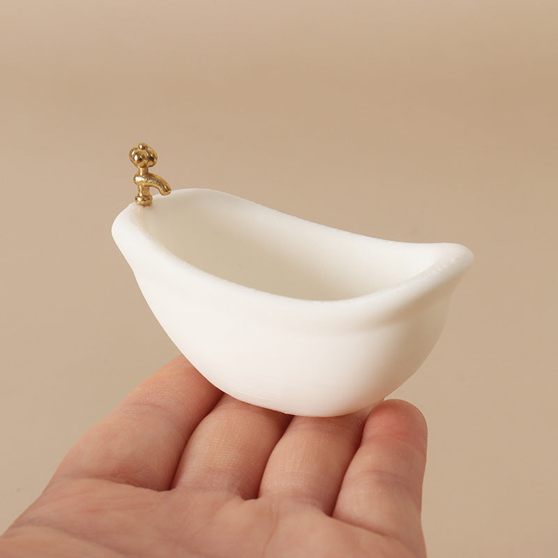 Dollhouse Miniature Bathtub Bathroom Scene Accessory