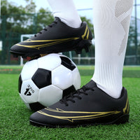 Men's Low-Cut Cleated Soccer Shoes for Training and Play