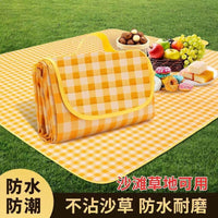 Emergency Thermal Blanket, Windproof Sunscreen Beach Mat, Moisture-proof Picnic Pad with Carabiner