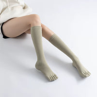 Mid-Calf Non-Slip Pilates Yoga Socks with Five-Toe Design for Professional Sports and Fitness