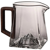 Mountain View High Borosilicate Glass Fairness Cup with Wooden Handle for Kung Fu Tea Ceremony