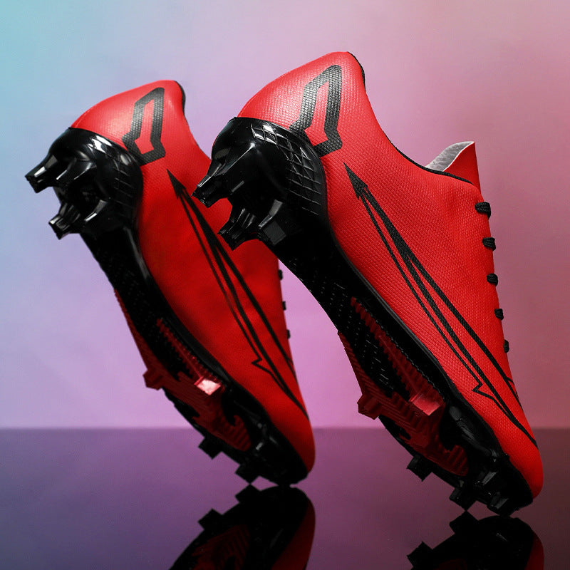 Men's Low-Cut Cleated Soccer Shoes for Training and Play