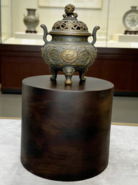 Solid Wood Cylindrical Display Stand for Vases and Crafts, Walnut Finish