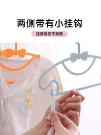 Kids' Non-Slip Space-Saving Clothes Hangers for Baby and Toddler Garments