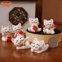 Lucky Cat Resin Figurine for Desk Decor and Stress Relief Gift