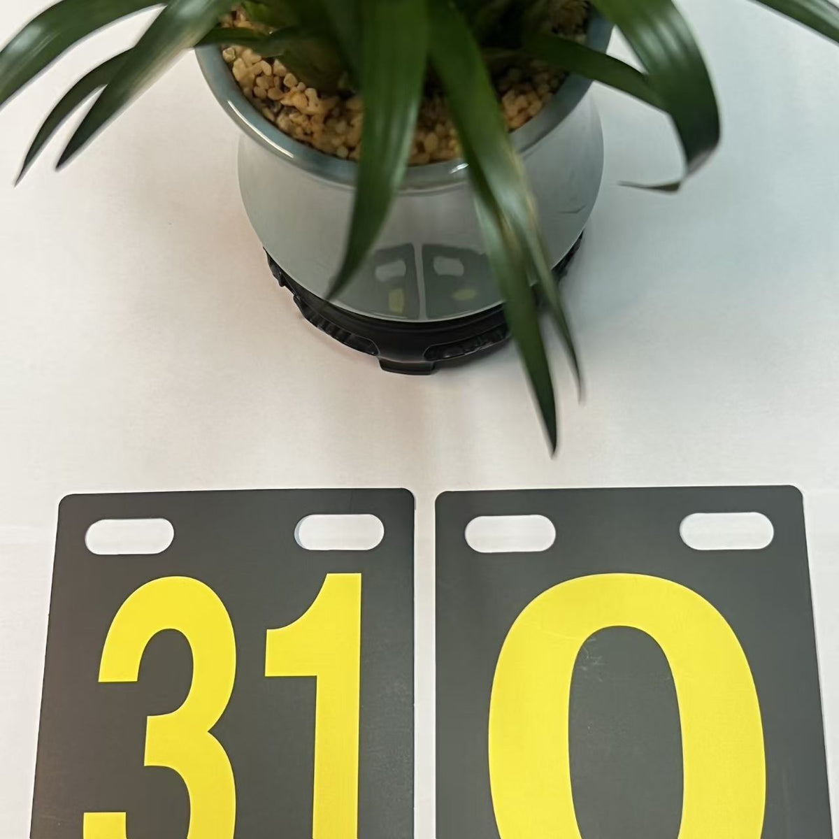 Portable Scoreboard Number Cards for Basketball, Billiards, Volleyball