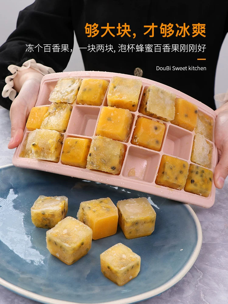 Silicone Ice Cube Tray with Soft Bottom Lid for Baby Food and Fruit Freezing