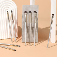 Makeup Brush Set for Beginners - Eyeshadow, Blush, Concealer, Nose Contour