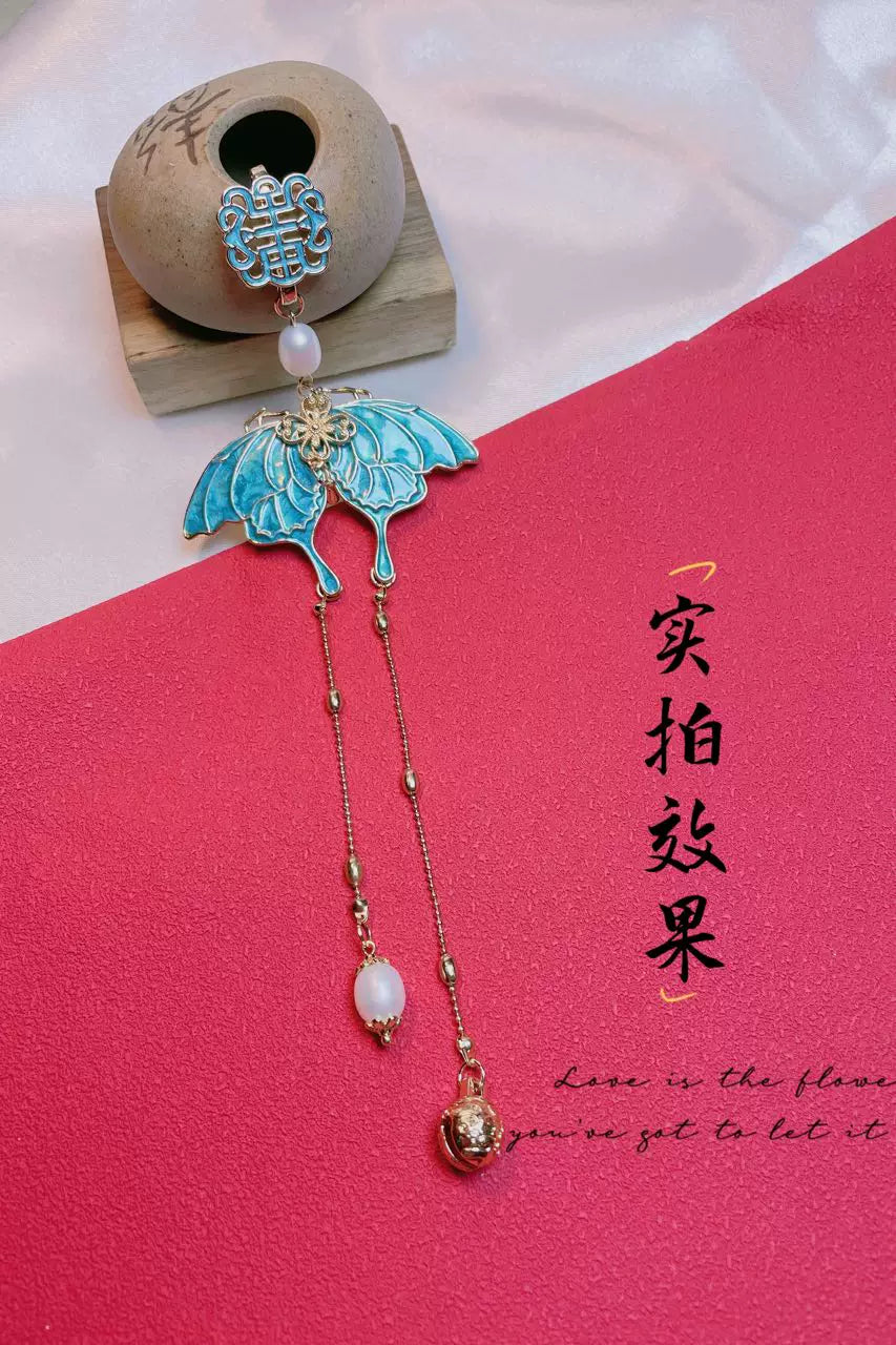 Chinese Style Freshwater Pearl Brooch for Cheongsam Tea Zen Clothing with Bell