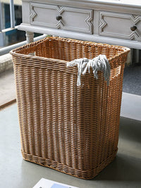 Kens Woven Laundry Hamper with Lid, Large Capacity Rattan-Style Storage Basket for Clothes and Toys