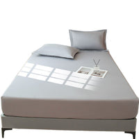 Waterproof Mattress Protector with TPU Membrane for Kids, Elderly, and Pets - Non-Slip Fitted Sheet Style