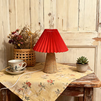 Pleated Lampshade Rattan Base Table Lamp, Nordic Retro Style USB Powered Warm Light for Bedroom Study Decor