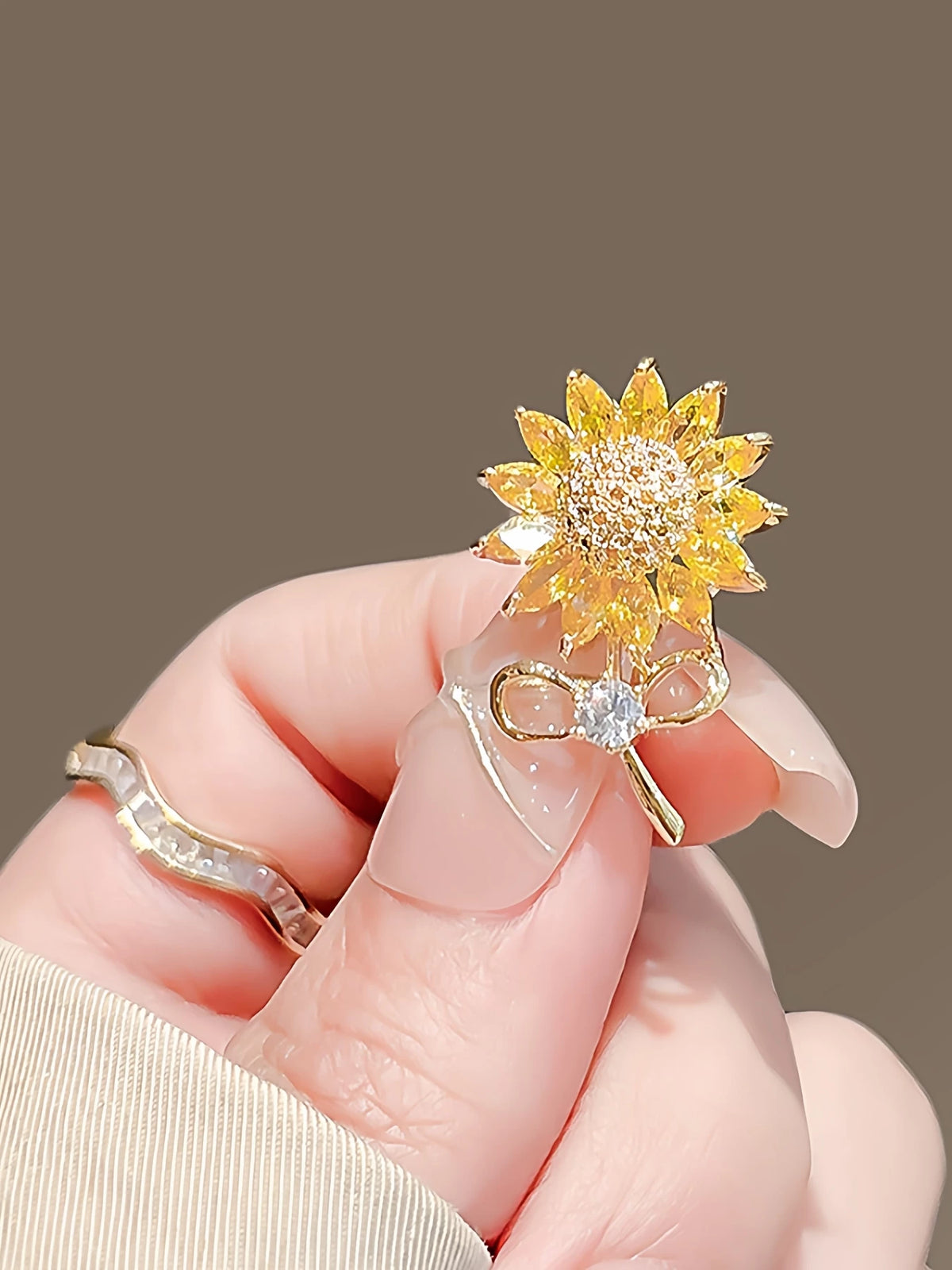 Sunflower Rhinestone Brooch Pin for Cardigans & Anti-Exposure, Chinese Style Design