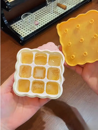 Reusable Silicone Ice Cube Tray with Storage Bin, Easy Release Food-Grade Ice Maker Mold for Home