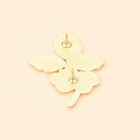 Fresh Strawberry Plant Brooch Sweet Floral Metal Pin Cute Fruit Series Apparel Accessory
