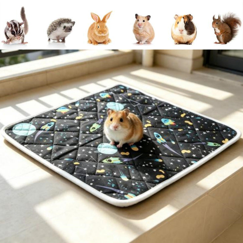 Reusable Absorbent Pet Urine Pad for Hamsters, Guinea Pigs, and Small Animals
