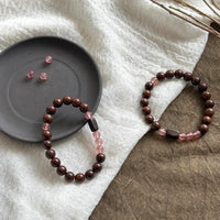 New Chinese Style Gold Silk Sandalwood Strawberry Crystal Bracelet for Women