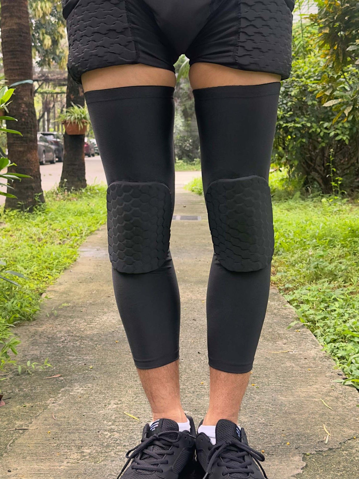 Honeycomb Anti-Collision Sports Knee Pad for Basketball, Volleyball, and Cycling