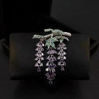 Elegant Butterfly Brooch Pin for Women, Vintage Lightweight Luxury Design